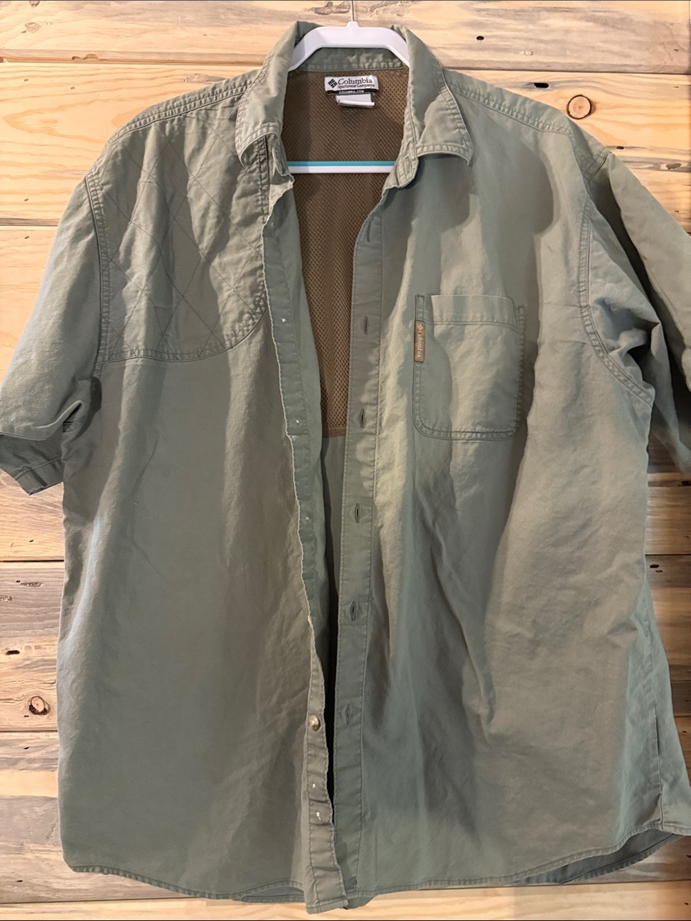 Columbia Men's Short Sleeve Button-Up Shirt - Olive